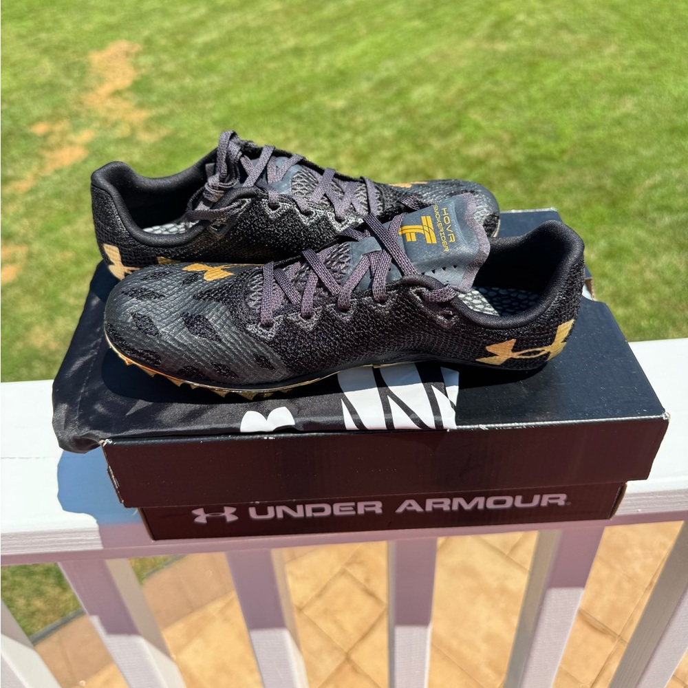 Never Worn In Box UA HOVR Smokerider Track and Field Spike (without spike pins)